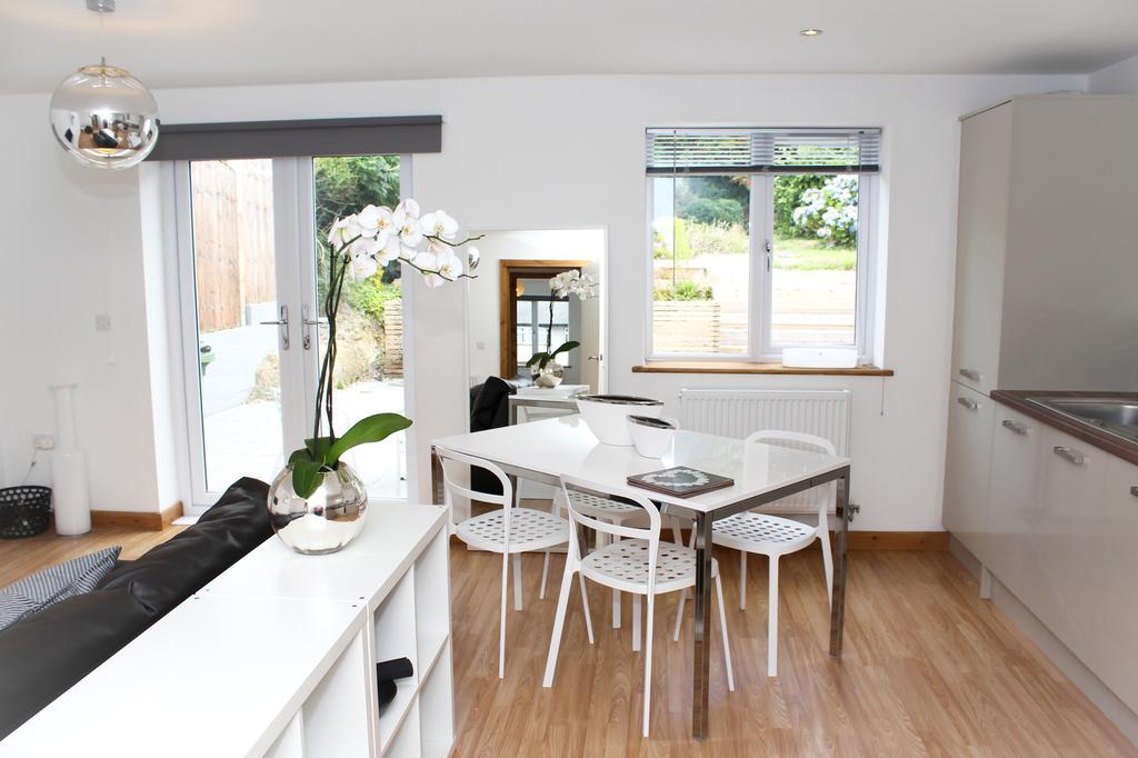 Lux Apartment Bangor  Habitación foto