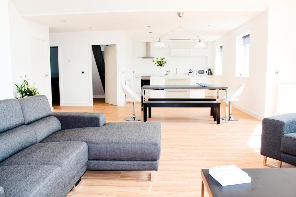 Lux Apartment Bangor  Habitación foto